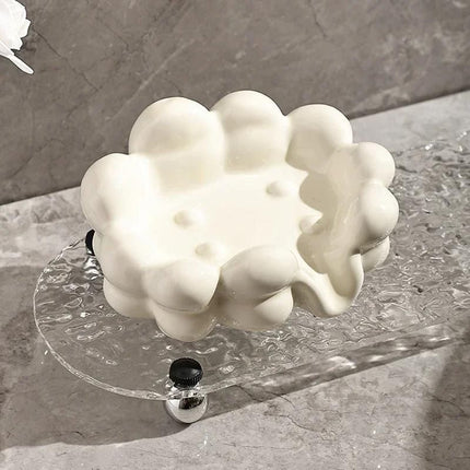 Moderne sæbeholder formet som en sky