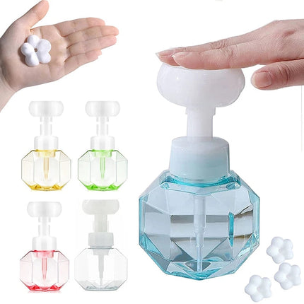 Sæbedispenser med blomsterformet skum