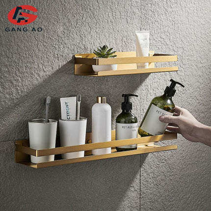 Moderne brusehylde i guld til badeværelse